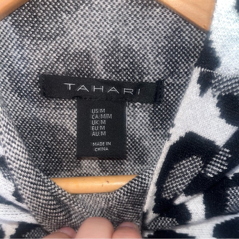 Leopard Print Mock Neck Sweater - Picture 4 of 6